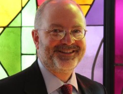 Speaker encourages Catholics to become responsible clothing consumers